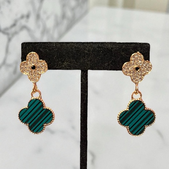 Designer Inspired Elegant Green Clover Crystal Gold Tone Dangle Earrings - Picture 1 of 3